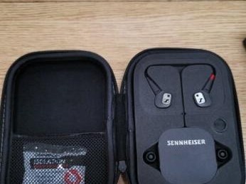 IE80低音效果如何？（以高品质音质著称的IE80低音耳机，究竟是怎样的表现？）