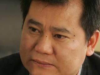 张近东（一位敢于梦想、勇于拼搏的商业领袖）